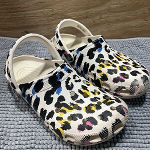 Crocs Classic Animal Print Clogs Leopard Unisex Men 6 Women 8
